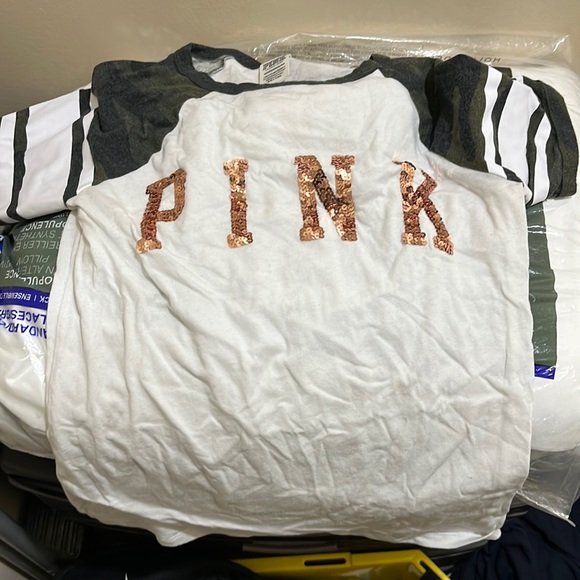 Pink t shirt - Picture 1 of 1